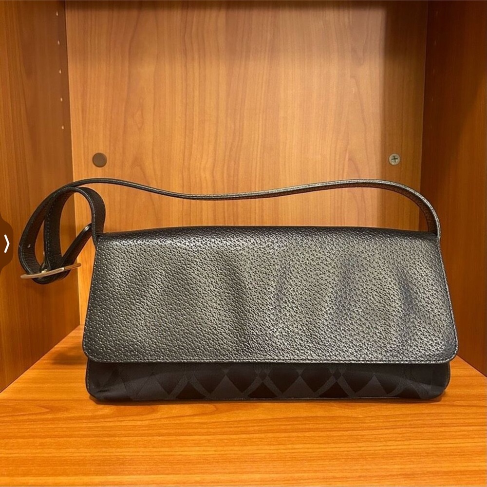 ❤️❤️ GIVENCHY Leather Shoulder Bag ❤️❤️